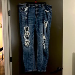 Judy Blue Distressed Skinny Jeans